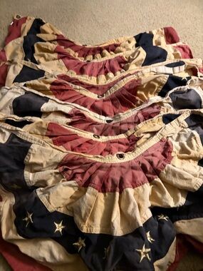 7 used  cotton buntings